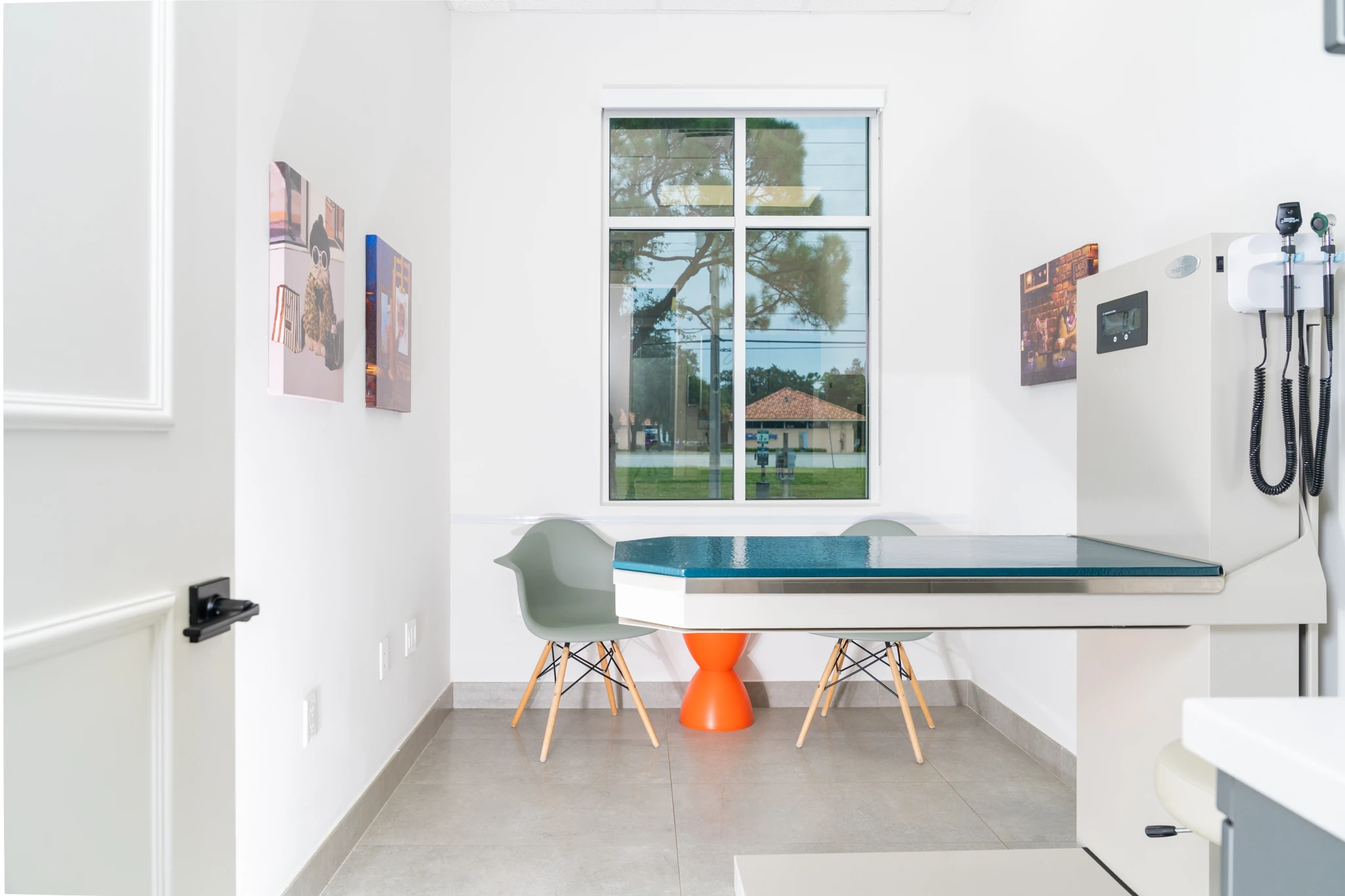 Exam room with seating